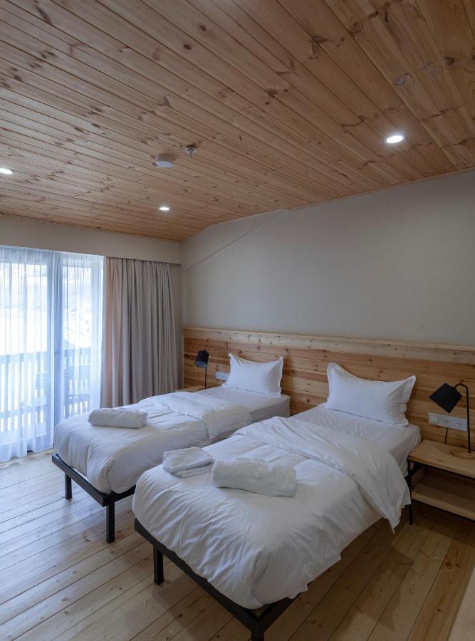 Hotel Lahili Μέστια Εξωτερικό φωτογραφία